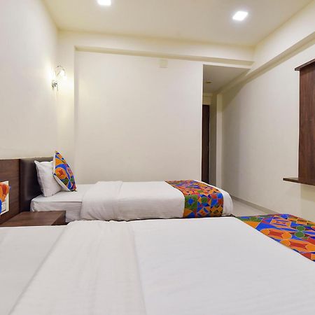Fabhotel A1 Plaza Ahmedabad Exterior photo